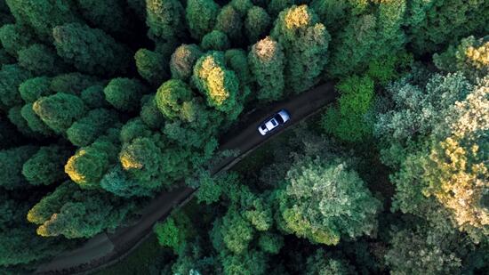 吉利汽车发布2021年ESG报告，致力成中国汽车行业ESG 标杆